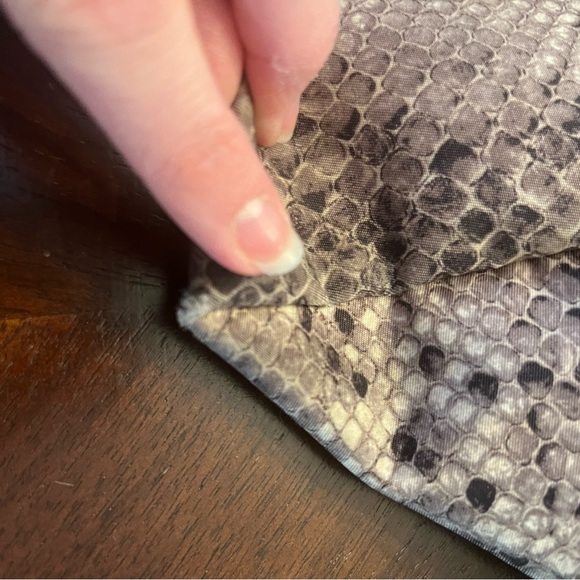 Le Pilage Saks Exclusive Large Shoulder Tote in Snakeskin - Picture 9 of 14